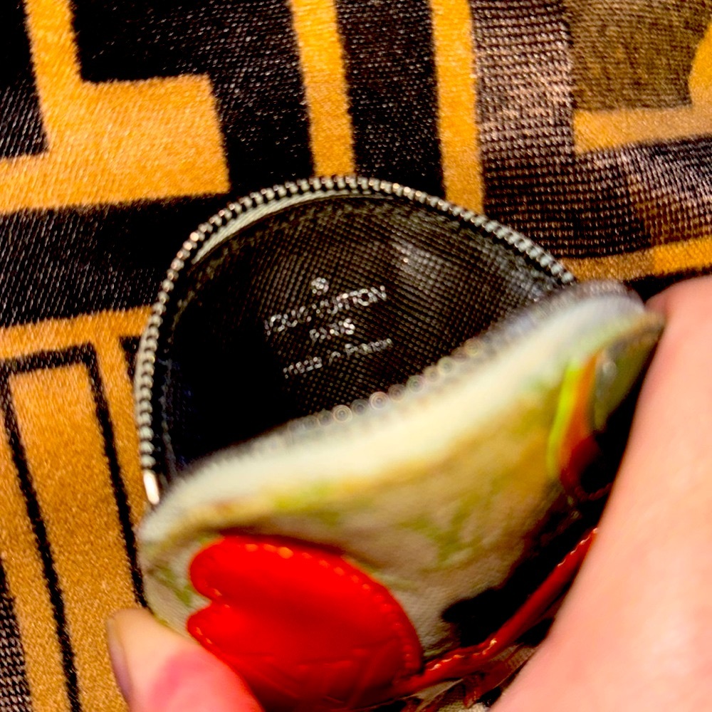 Louis Vuitton Vernis Butterfly Mini Lin Green Epi Leather Coin Pouch - Picture 5 of 7